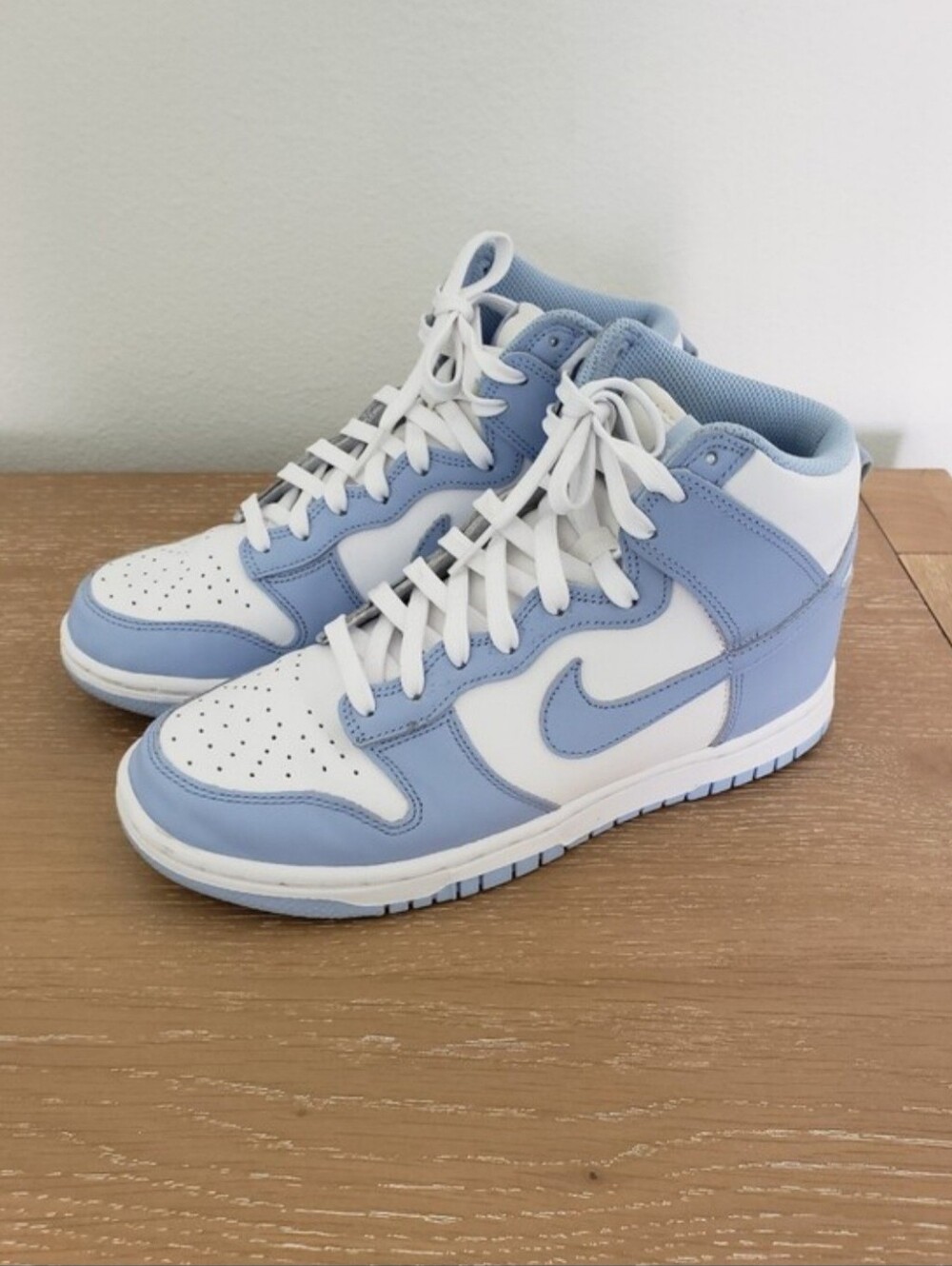 Nike Women's Dunk High 'Aluminum - Picture 6 of 8